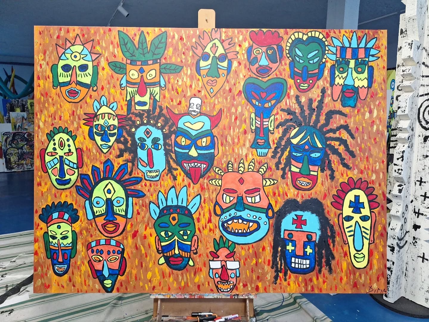 Maschere tibetane Maschere africane Maschere cristiane